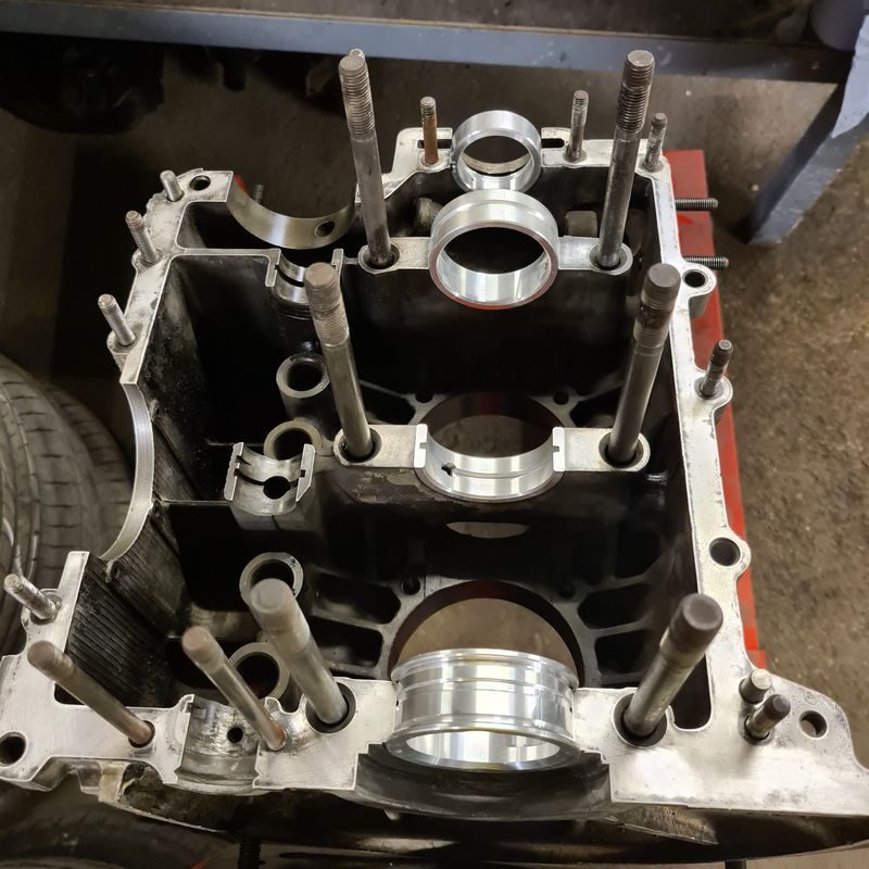 VW Käfer in der Lackiervorbereitung