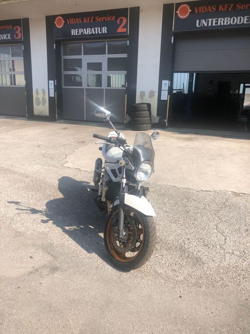 Motorrad-Umlackierung Projekt