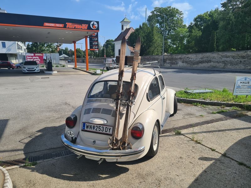 Fahrzeug in Bearbeitung